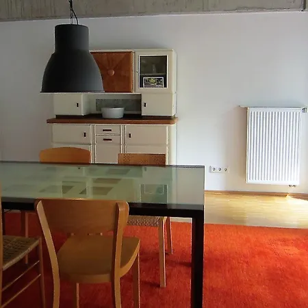 K9 Apartment